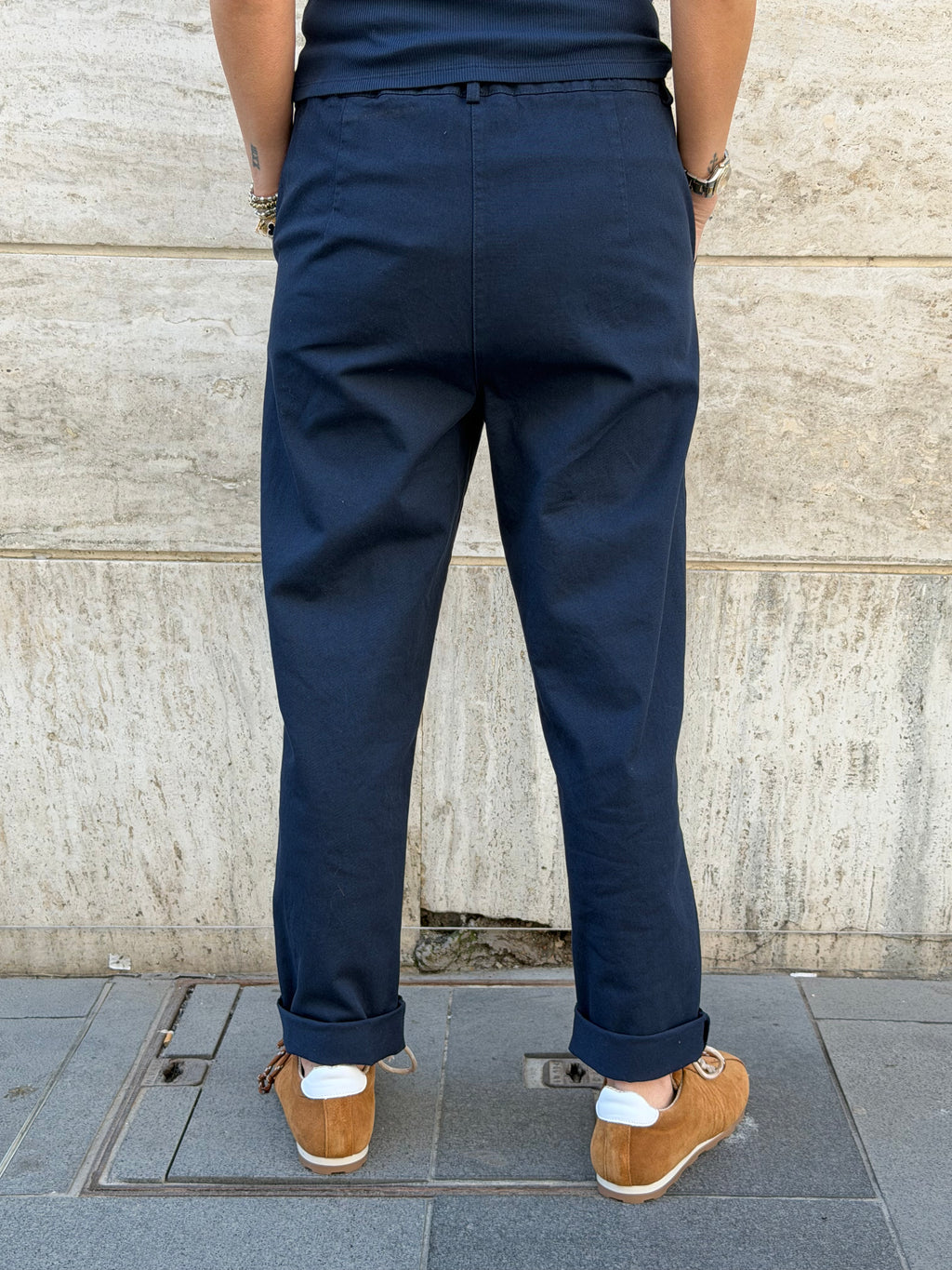 Pantalone con elastico
