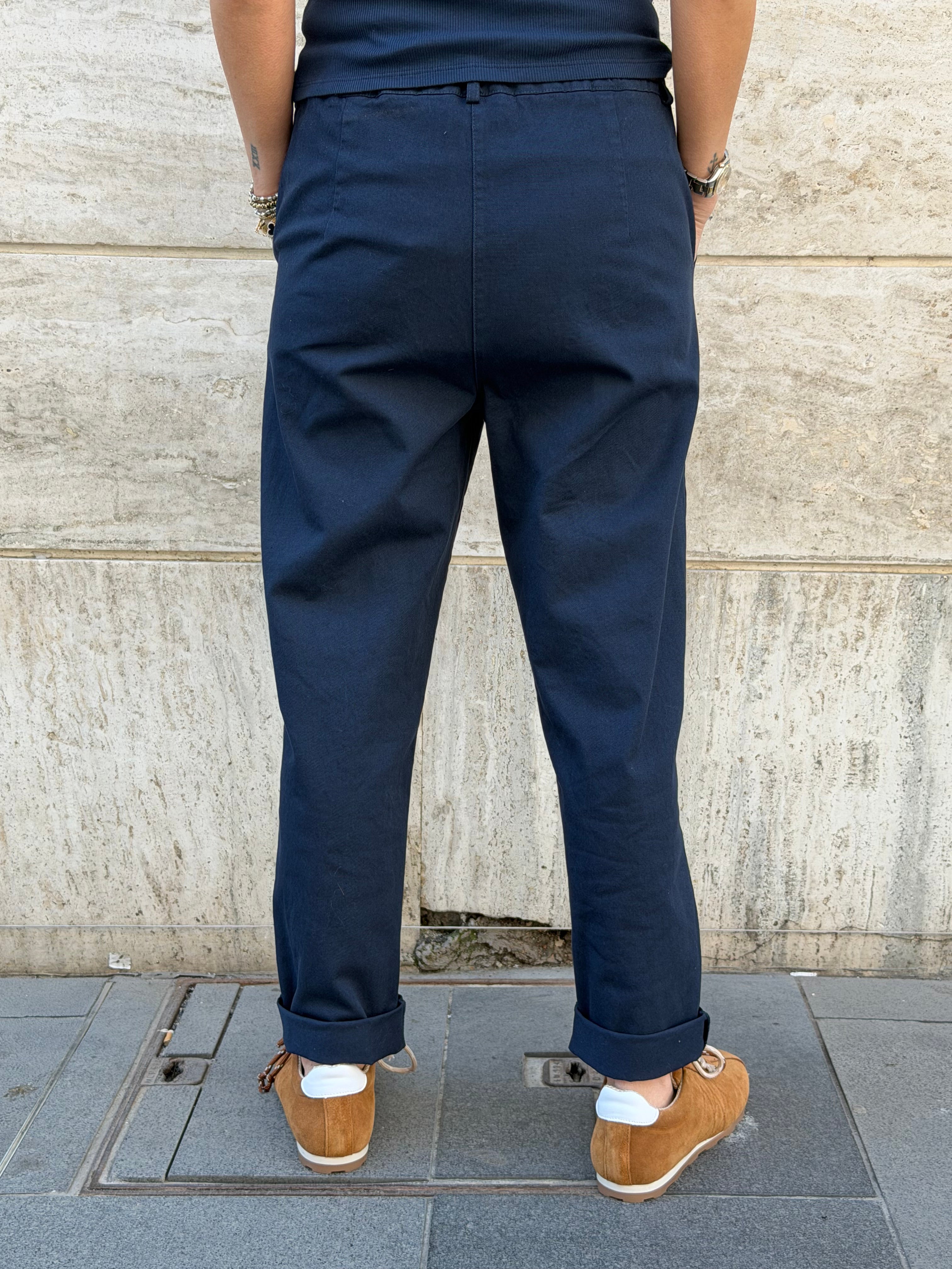 Pantalone con elastico