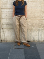 Pantalone largo+cinta.