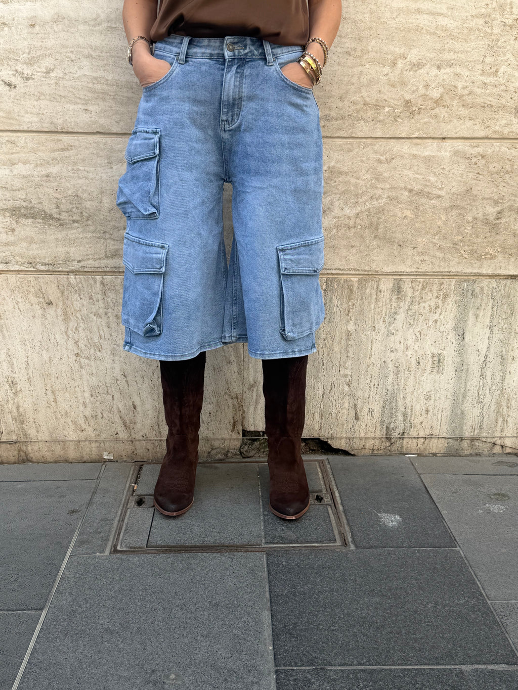 Bermuda con tasconi denim