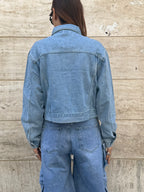 Giubbotto denim con applicazioni