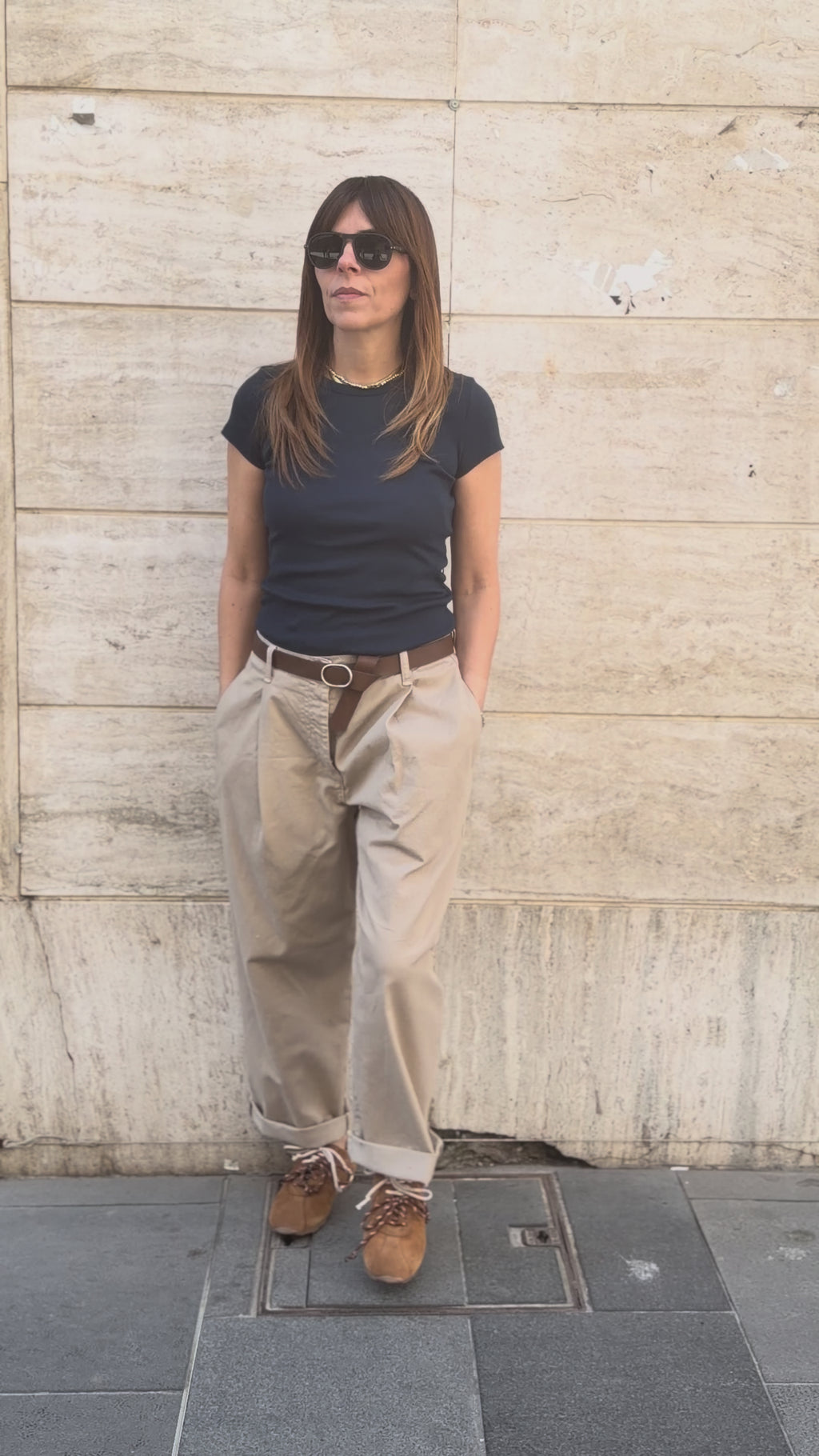 Pantalone largo+cinta.